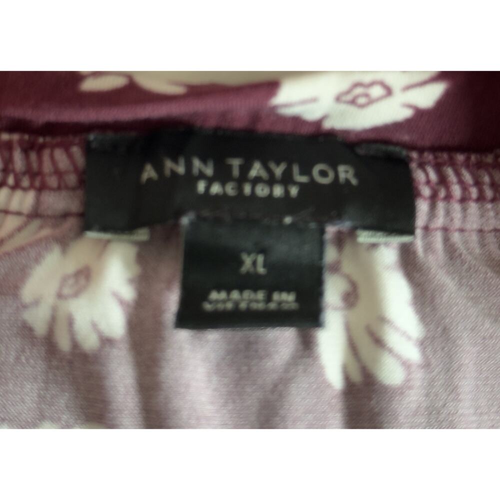 Ann Taylor Factory Ruffled Neck Tank XL - Picture 3 of 6